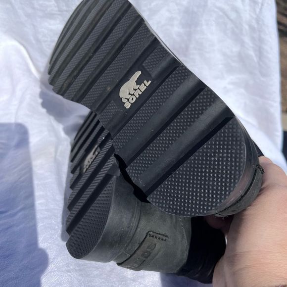 SOREL boots  - Picture 9 of 11